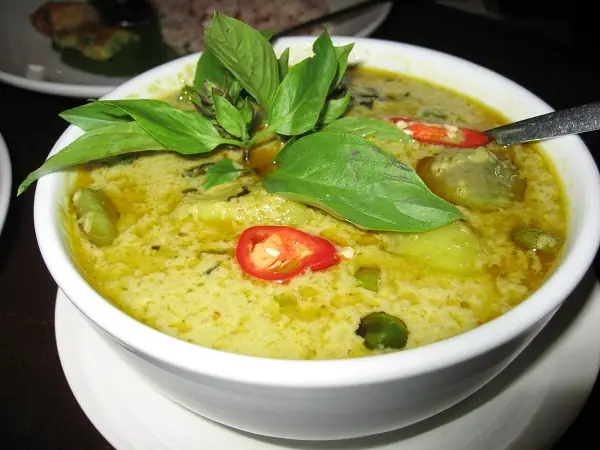 Hướng Dẫn Cách Nấu Cari Xanh Thái Chuẩn Vị Đậm Đà Tại Nhà