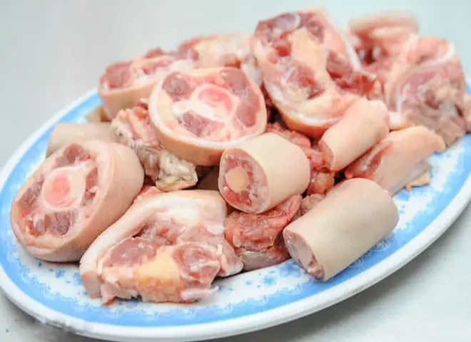 Cách Nấu Chân Bò Hầm Thuốc Bắc Thơm Ngon Bổ Dưỡng