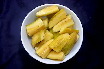 Hướng Dẫn Chi Tiết Cách Nấu Chân Chó Với Chuối Xanh Ngon