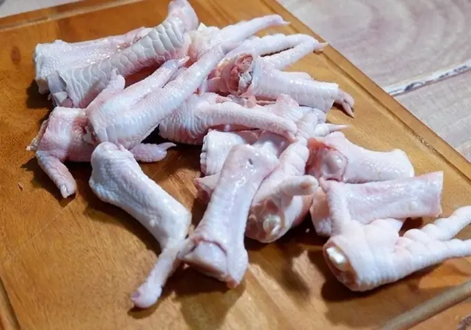 Cách Nấu Chân Gà Xào Sả Ớt Thơm Ngon, Giòn Sần Sật Chuẩn Vị