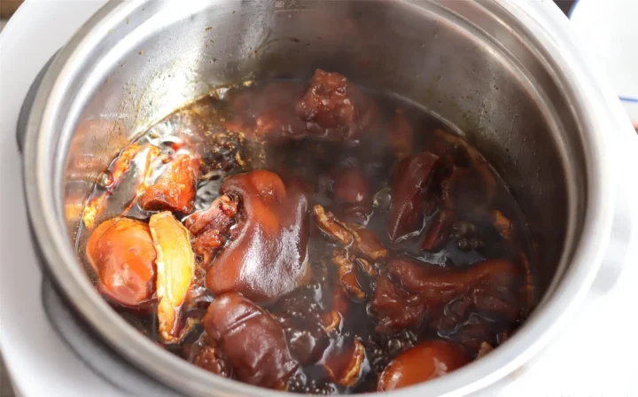 cách nấu chân giò hầm thuốc bắc cách nấu chân giò hầm thuốc bắc