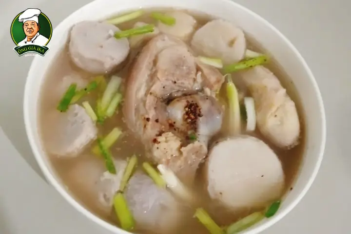 Cách Nấu Chân Giò Khoai Sọ Mềm Nhừ, Đậm Đà Tại Nhà