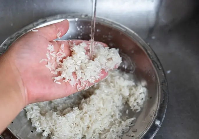 Cách Nấu Cháo 1:10 Bằng Nồi Cơm Điện Chuẩn Mịn Cho Bé Yêu