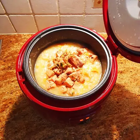 Cách Nấu Cháo Bí Đỏ Bằng Nồi Cơm Điện Đơn Giản, Thơm Ngon Cách Nấu Cháo Bí Đỏ Bằng Nồi Cơm Điện Đơn Giản, Thơm Ngon