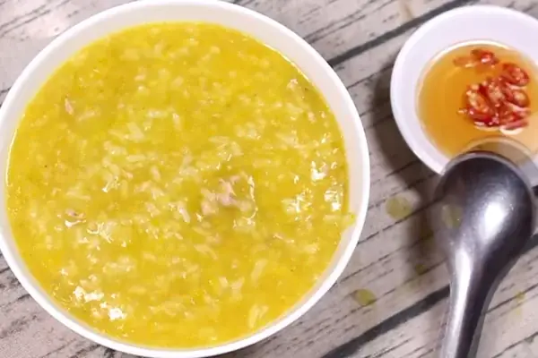 Nấu cháo bí đỏ thịt bằm Nấu cháo bí đỏ thịt bằm