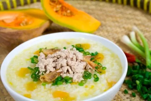 Cháo bí đỏ thịt bằm ngon Cháo bí đỏ thịt bằm ngon