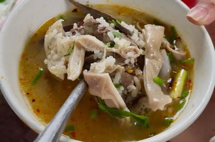 Cách Nấu Cháo Bò Huế Ngon: Công Thức Đơn Giản Chuẩn Vị