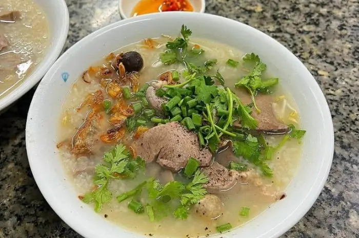 Cách Nấu Cháo Bò Huế Ngon: Công Thức Đơn Giản Chuẩn Vị