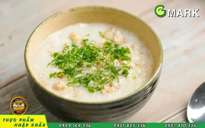 Gợi ý cách biến tấu món cháo cá hồi hấp dẫn