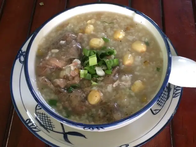 Cách nấu cháo bồ câu hạt sen thơm ngon cho mẹ bầu