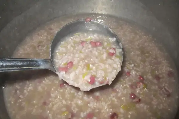 Hướng Dẫn Chi Tiết Cách Nấu Cháo Đậu Đỏ Hàn Quốc Ngon Chuẩn Vị