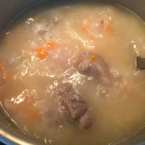 Cách Nấu Cháo Giò Heo Cà Rốt Thơm Ngon Bổ Dưỡng Cho Cả Nhà