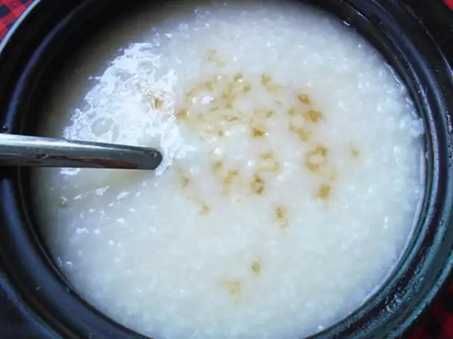 Hướng dẫn chi tiết cách nấu cháo gừng giải cảm thơm ngon tại nhà Hướng dẫn chi tiết cách nấu cháo gừng giải cảm thơm ngon tại nhà