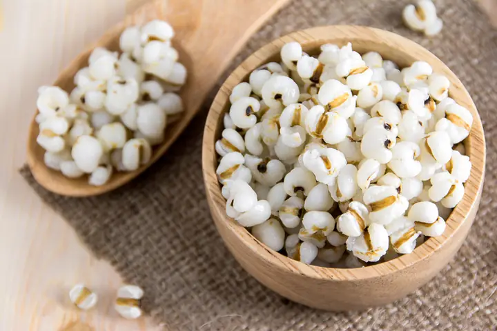 Cách Nấu Cháo Hạt Ý Dĩ Cho Bé: Công Thức Và Lưu Ý Quan Trọng