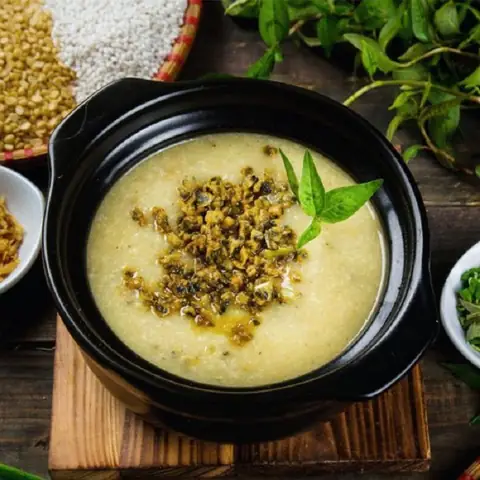 Cách Nấu Cháo Hến Huế Thơm Ngon Đậm Đà Tại Nhà