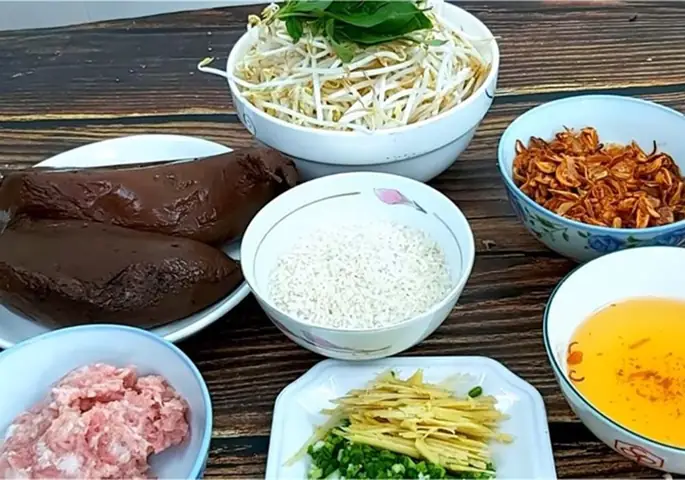 Cách Nấu Cháo Huyết Heo Đậm Đà, Thơm Ngon Chuẩn Vị Gia Đình