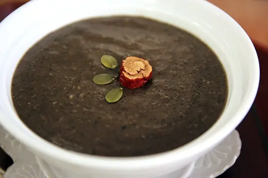 Nấu Cháo Mè Đen Cho Bé: Công Thức Đơn Giản, Giàu Dinh Dưỡng