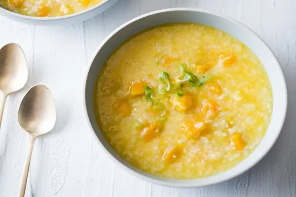 Hướng Dẫn Chi Tiết Cách Nấu Cháo Móng Giò Cho Bà Đẻ Lợi Sữa