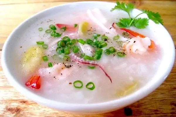 Hướng Dẫn Chi Tiết Cách Nấu Cháo Mực Tươi Thơm Ngon Bổ Dưỡng