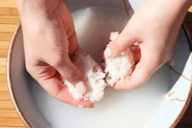 Hướng Dẫn Chi Tiết Cách Nấu Cháo Ngao Cho Trẻ Ngon Khó Cưỡng