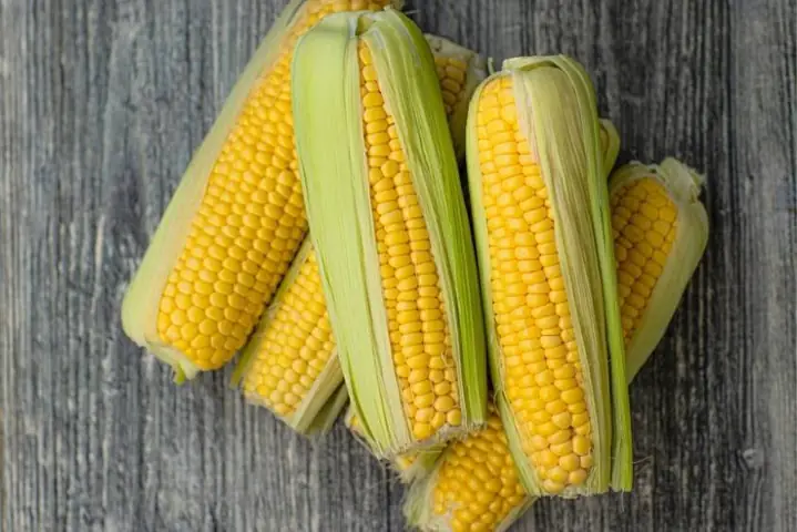 Cách Nấu Cháo Ngô Ngọt Thơm Ngon, Đậm Đà Chuẩn Vị Tại Nhà