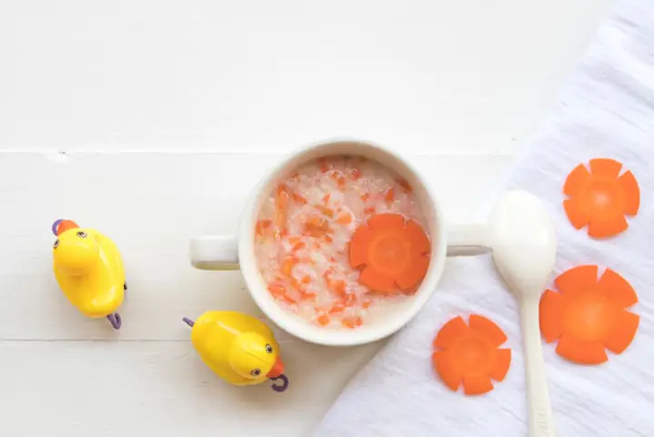 4. Cách nấu cháo rau củ quả cho bé: Cháo cà rốt