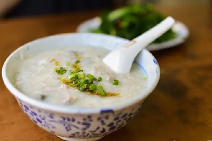 Cách Nấu Cháo Sườn Cho Bé 9 Tháng: Công Thức Chuẩn Dinh Dưỡng