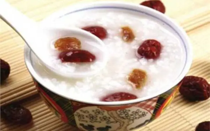 Tổng Hợp 6 Cách Nấu Cháo Táo Đỏ Khô Cho Bé Đơn Giản, Bổ Dưỡng