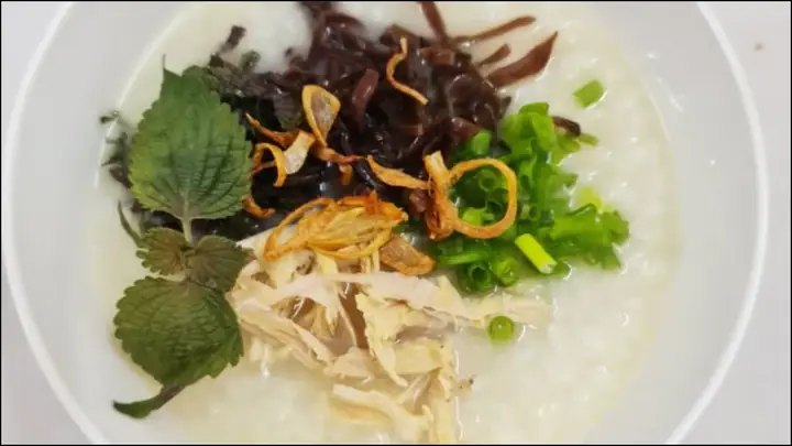 Cách Nấu Cháo Tía Tô Hạ Sốt: Hướng Dẫn Chi Tiết và Lợi Ích Sức Khỏe