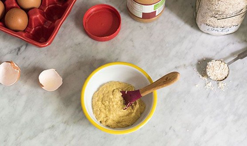 Cách nấu cháo yến mạch cho bé trứng gà