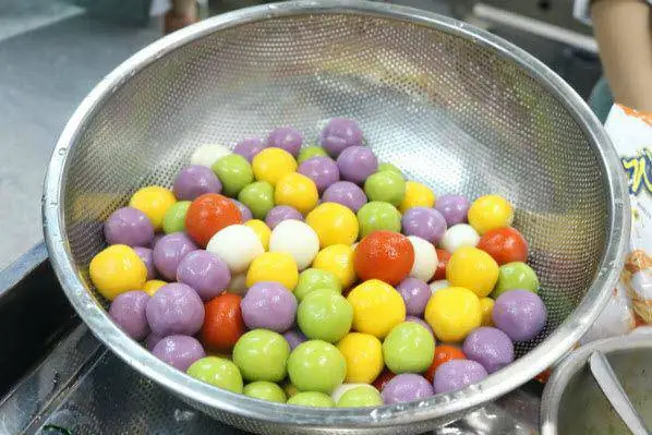 Cách Nấu Chè Bằng Ngô Ngọt Thơm Ngon Chuẩn Vị Tại Nhà