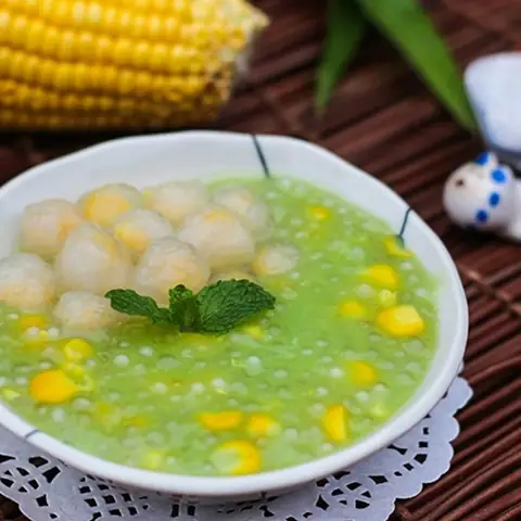 Hướng Dẫn Chi Tiết Cách Nấu Chè Bắp Lá Dứa Thơm Ngon