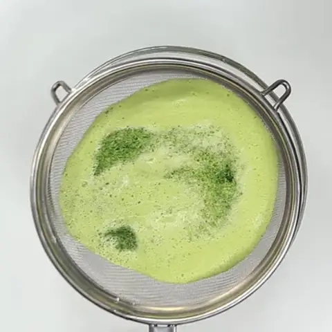 Hướng Dẫn Chi Tiết Cách Nấu Chè Bắp Lá Dứa Thơm Ngon