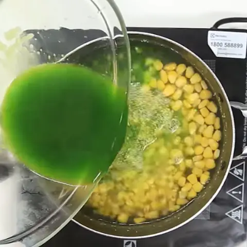 Hướng Dẫn Chi Tiết Cách Nấu Chè Bắp Lá Dứa Thơm Ngon