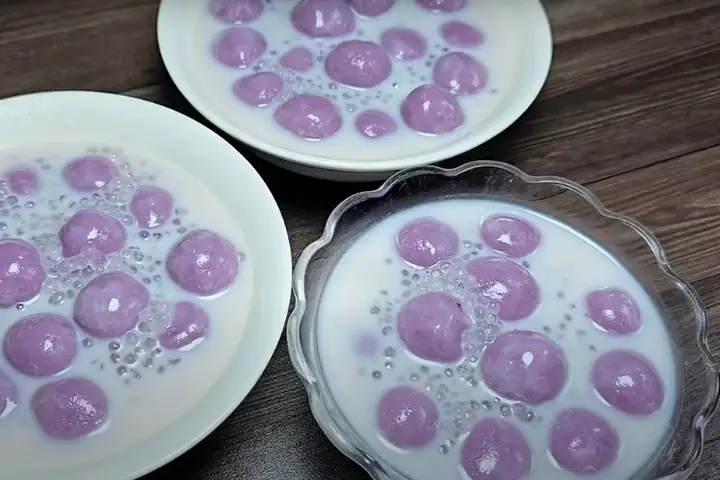 Hướng Dẫn Chi Tiết Cách Nấu Chè Bột Báng Khoai Môn Thơm Ngon Chuẩn Vị