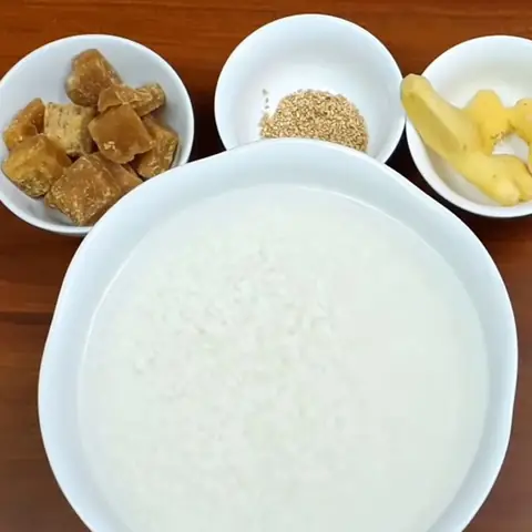 Cách Nấu Chè Con Ong Bằng Đường Thốt Nốt Thơm Ngon Chuẩn Vị Gia Truyền