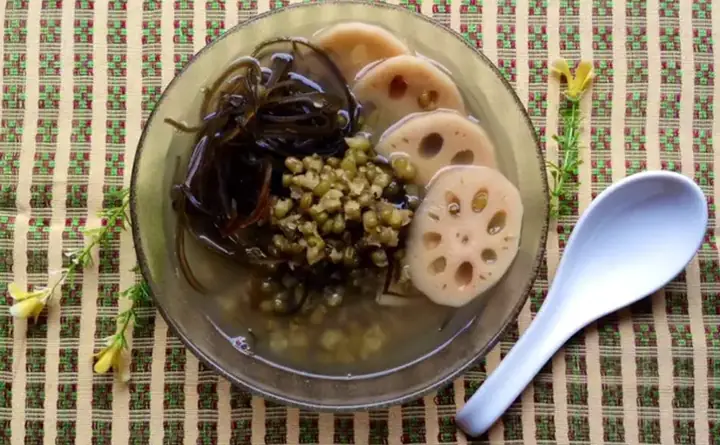 Cách Nấu Chè Củ Sen Thanh Mát, Bổ Dưỡng Chuẩn Vị Việt