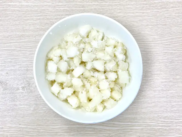 Hướng Dẫn Chi Tiết Cách Nấu Chè Cùi Bưởi Giòn Ngon Tại Nhà