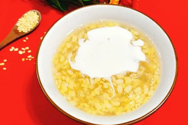 Hướng Dẫn Cách Nấu Chè Cúng Thôi Nôi Bé Trai Truyền Thống Hướng Dẫn Cách Nấu Chè Cúng Thôi Nôi Bé Trai Truyền Thống