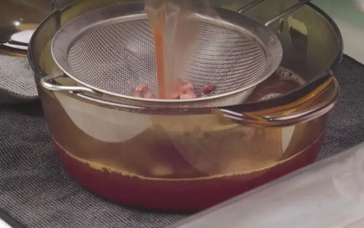 Cách làm chè đậu đỏ bột báng nước cốt dừa