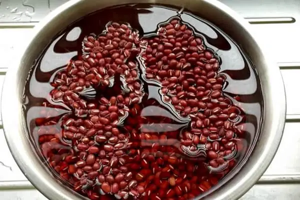 Hướng Dẫn Chi Tiết Cách Nấu Chè Đậu Đỏ Cúng Thôi Nôi Thơm Ngon Chuẩn Vị