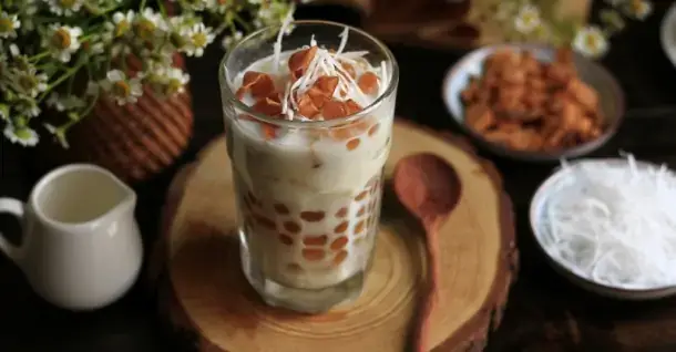 Hướng dẫn chi tiết cách nấu chè đậu xanh đánh bằng nồi cơm điện ngon chuẩn vị