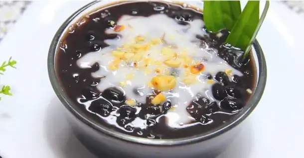 Hướng dẫn chi tiết cách nấu chè đậu xanh đánh bằng nồi cơm điện ngon chuẩn vị