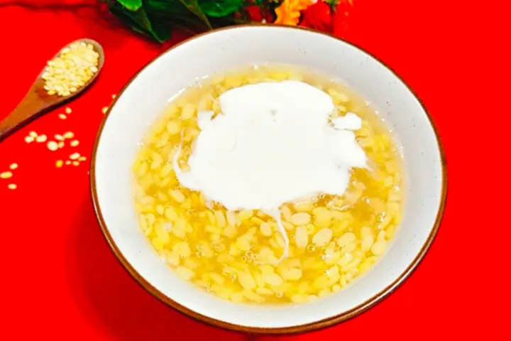 Thành phẩm chè đậu xanh nước cốt dừa