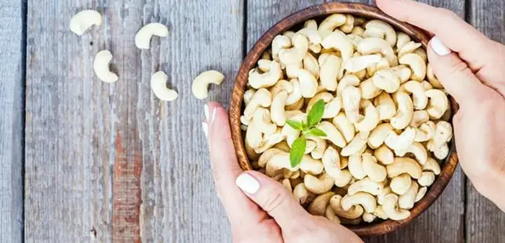 Hướng Dẫn Cách Nấu Chè Hạt Điều Đậu Xanh Thơm Ngon Bổ Dưỡng Tại Nhà