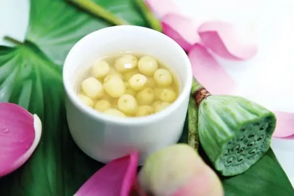 Cách Nấu Chè Hạt Sen Đường Cát Ngon, Thanh Mát Chuẩn Vị