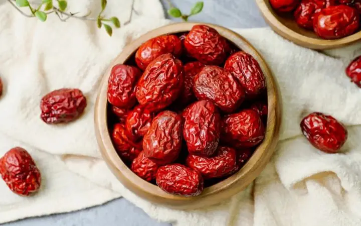 Cách Nấu Chè Hạt Sen Hạt Chia Thanh Mát, Bổ Dưỡng Tại Nhà