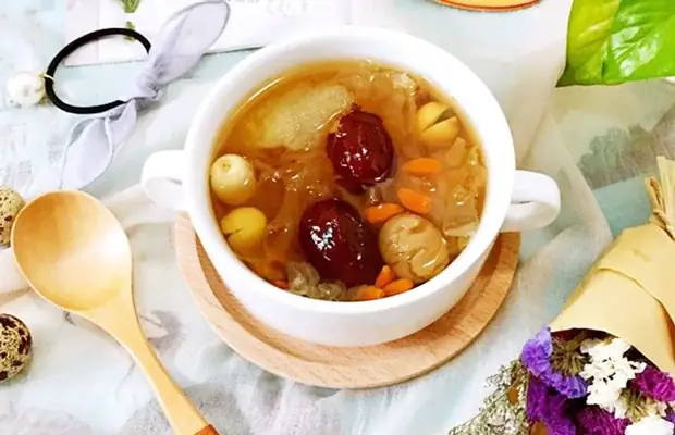 Cách Nấu Chè Hạt Sen Nho Khô Ngon Chuẩn Vị, Dễ Làm Tại Nhà