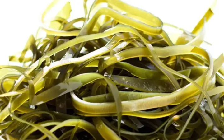 Hướng Dẫn Chi Tiết Cách Nấu Chè Hạt Sen Phổ Tai Ngon Chuẩn Vị