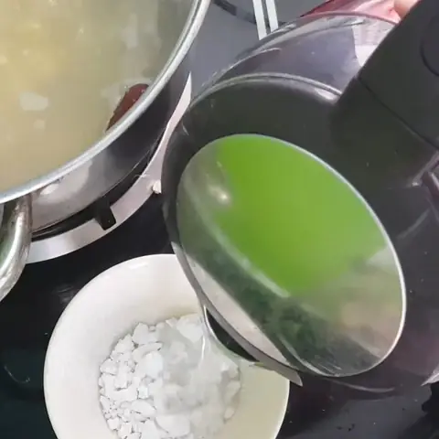 Chè Hạt Sen Táo Đỏ Hạt Chia: Cách Nấu Thanh Mát, Bổ Dưỡng